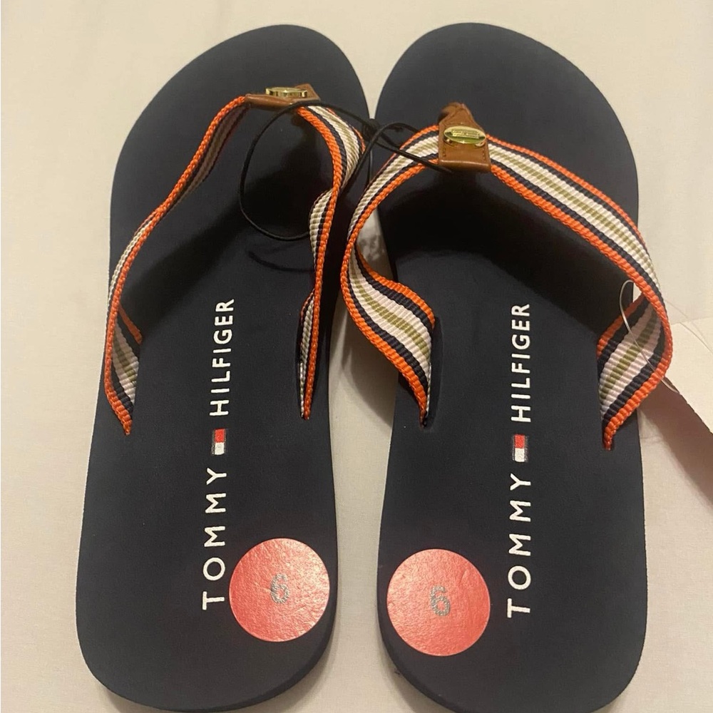 Never worn. Smoke and pet free home